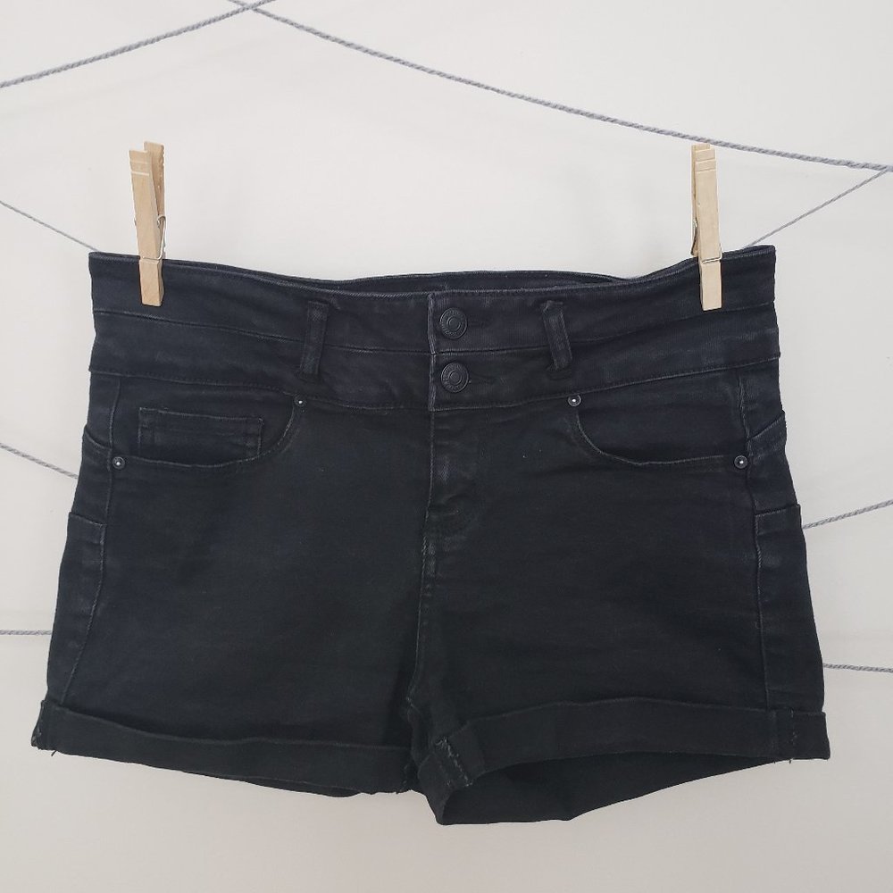 Forever 21 Medium Black Shorts